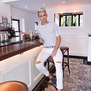 Meet your Posher, Anthony